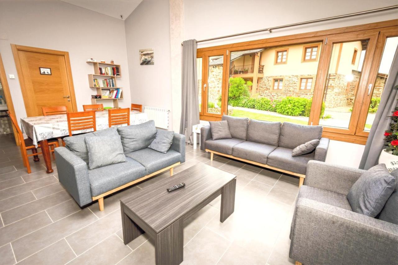 Apartamentos Navalin Tapia De Casariego Eksteriør bilde